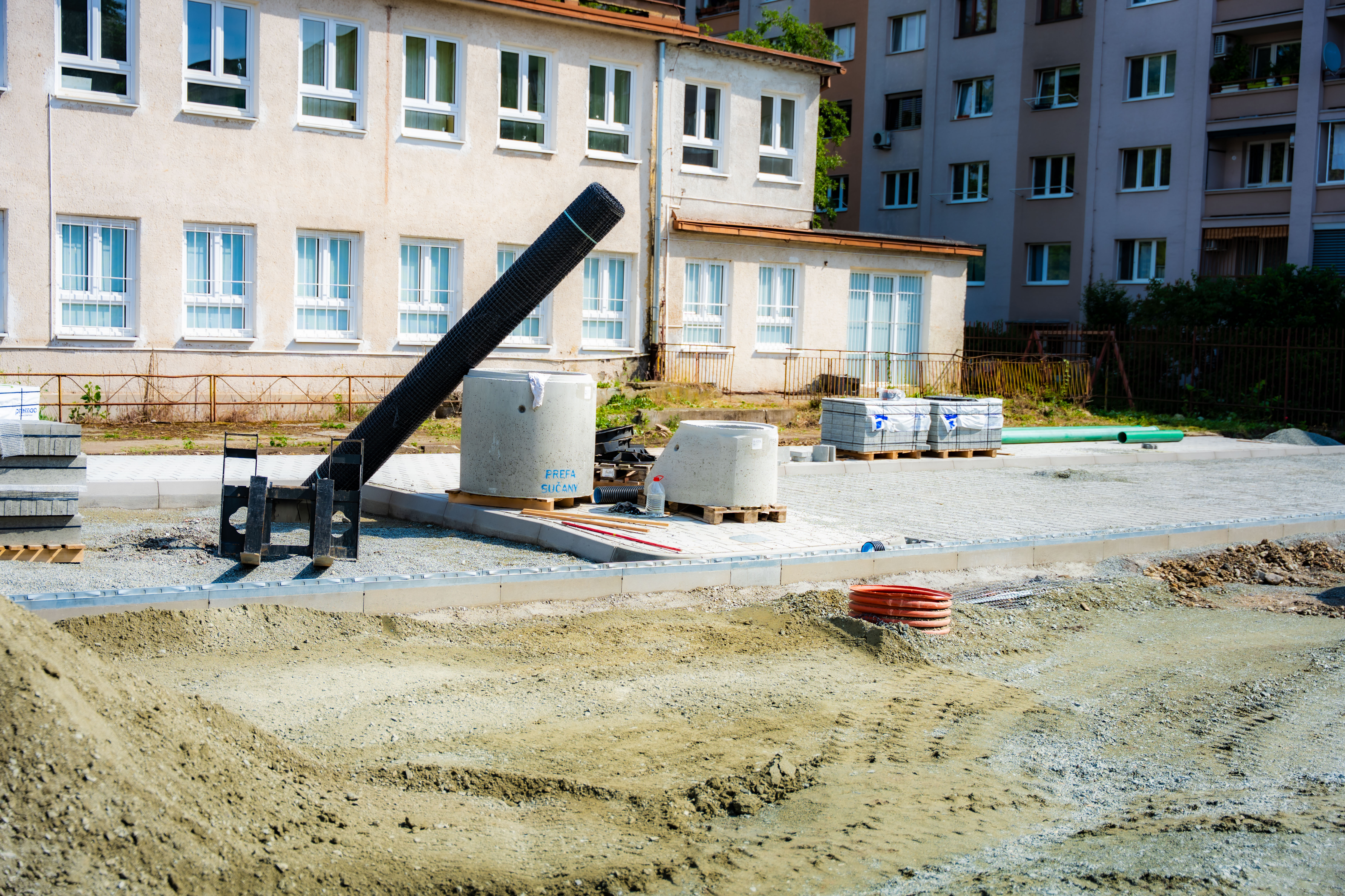 Kontrolna cinnost - Parkovacie plochy, Kosice, Srbska ulica-1-5